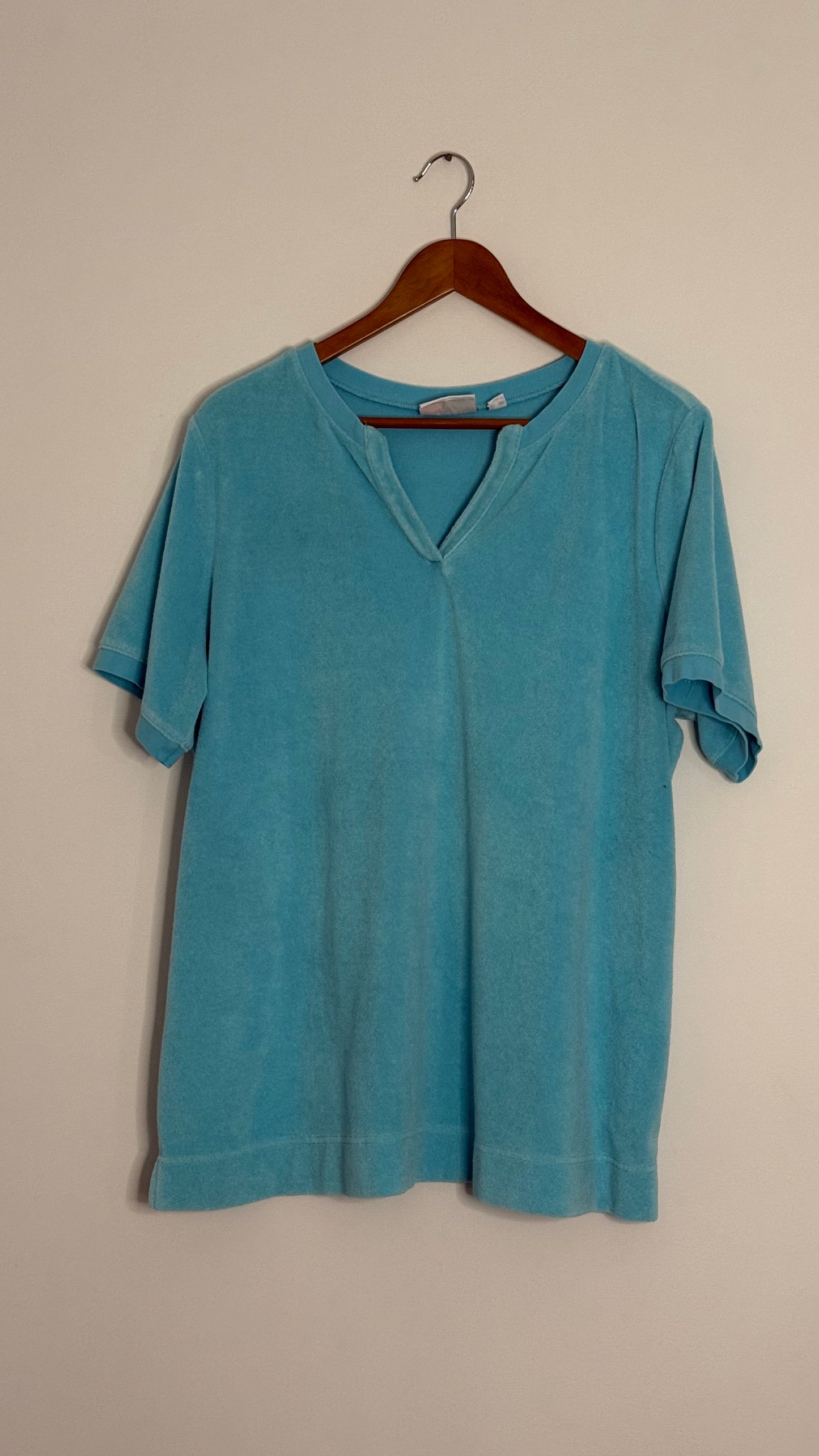 d & co. essentials teal terry cloth v neck s/s