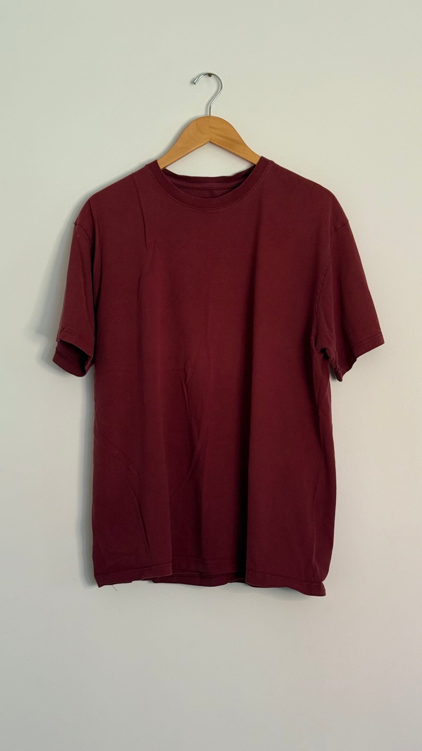 s/s wine red tshirt, sunbleached