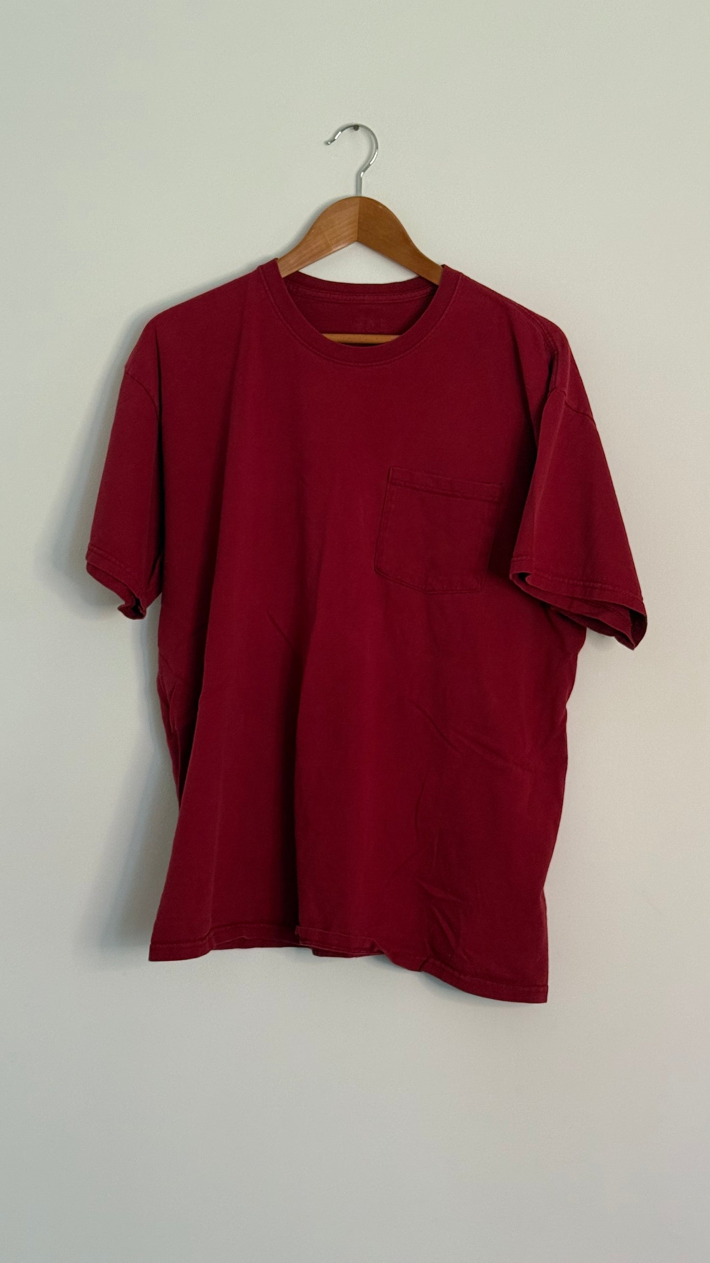s/s red bleached pocket t-shirt