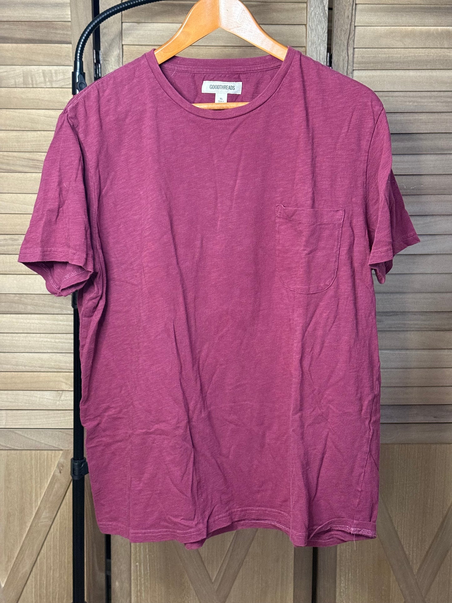 s/s maroon tshirt
