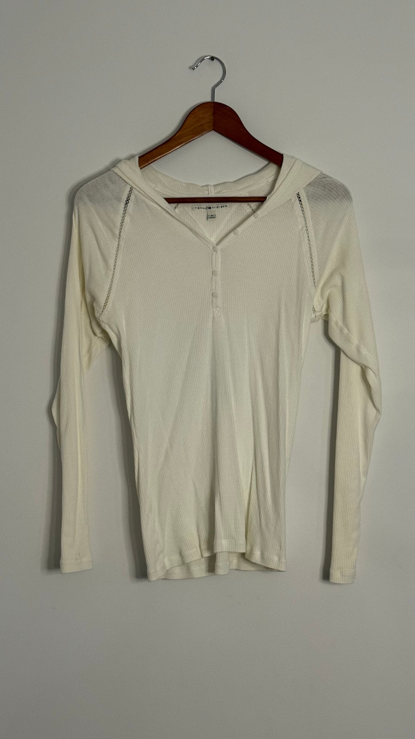 tommy hilfiger l/s hooded 1/4 button top