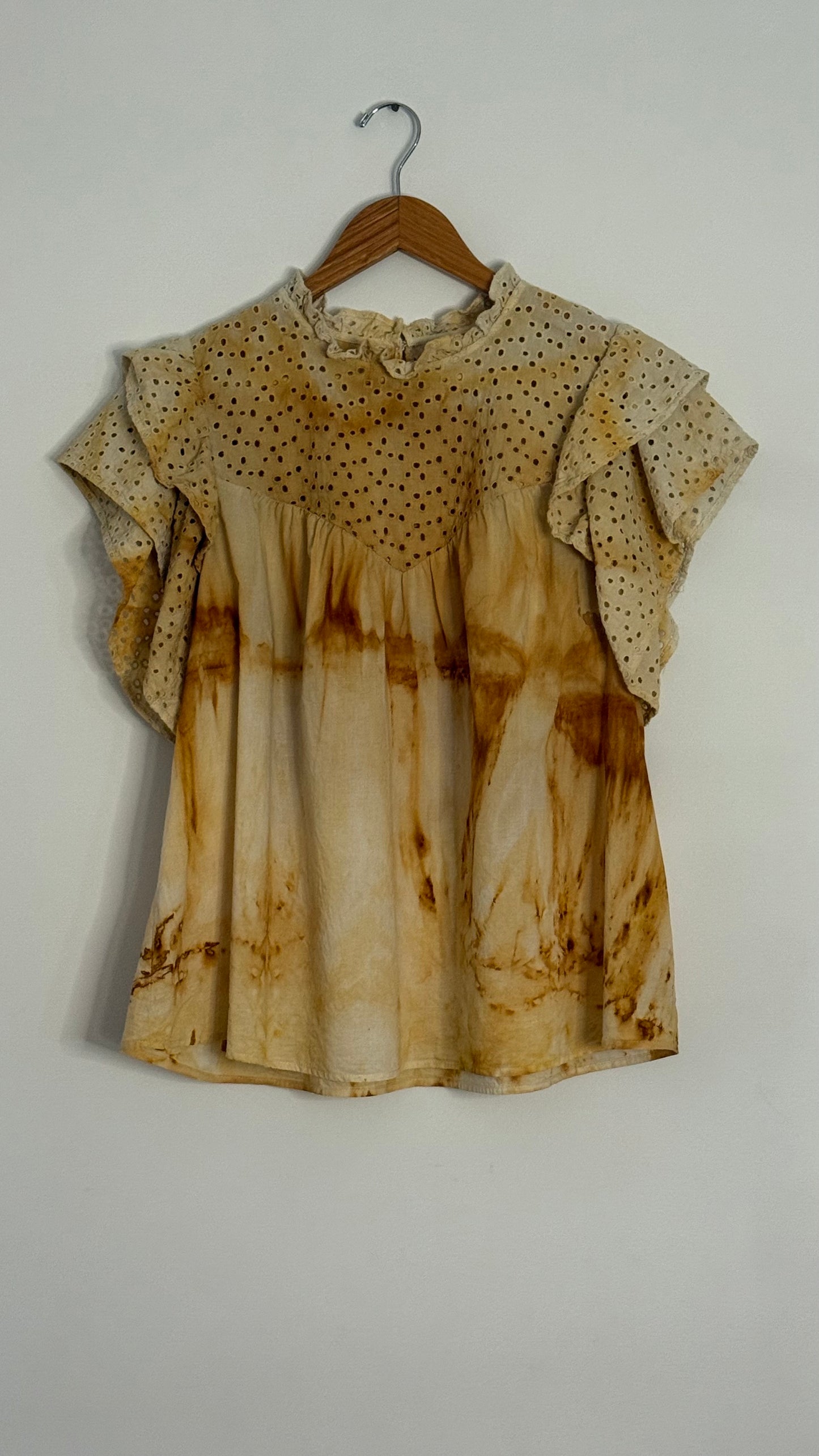 white eyelet cap sleeve top