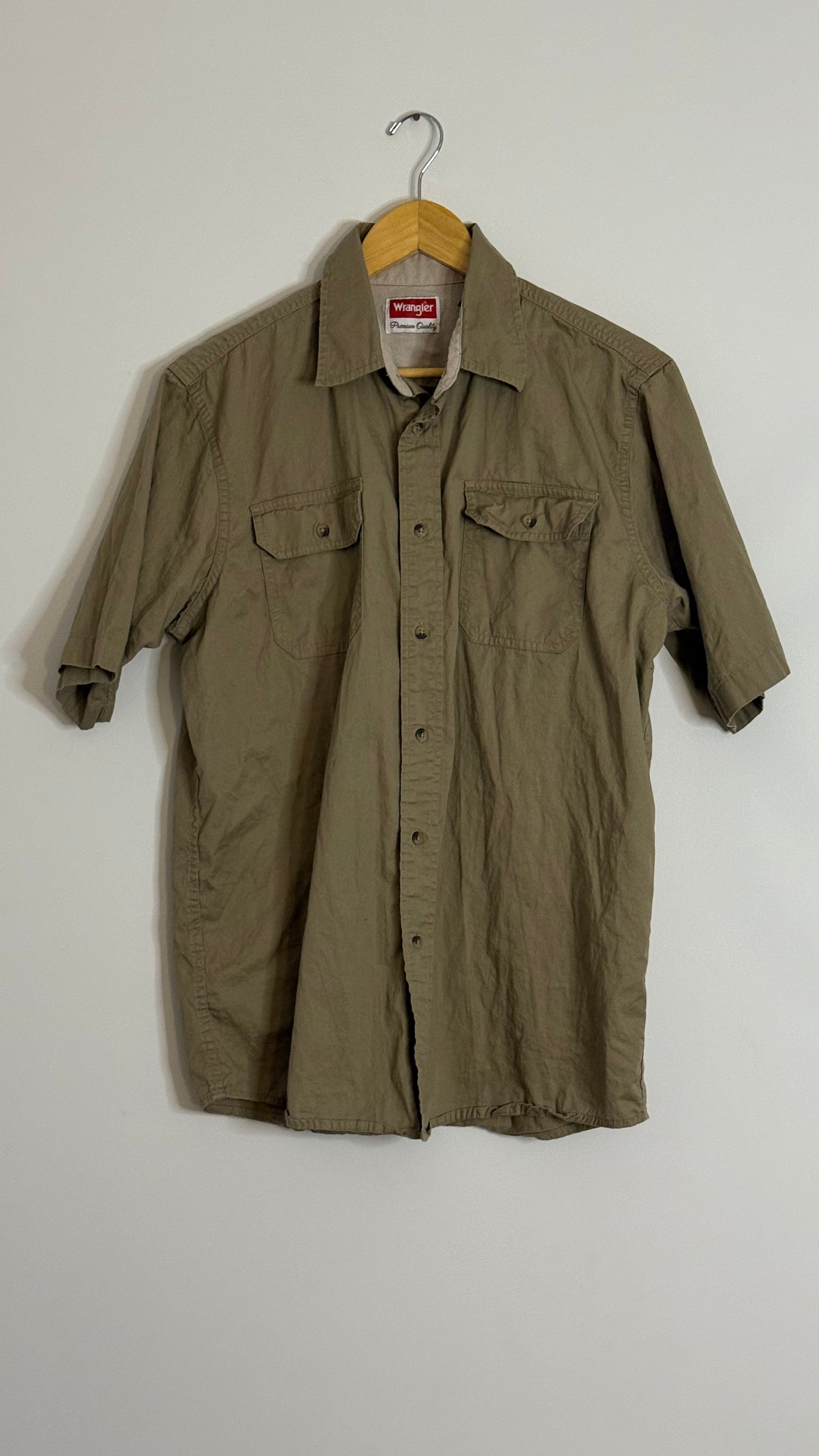 wrangler s/s tan button up