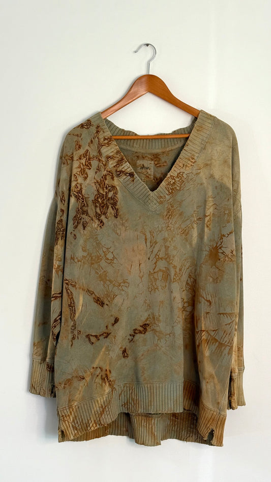 arie l/s green vneck sweatshirt